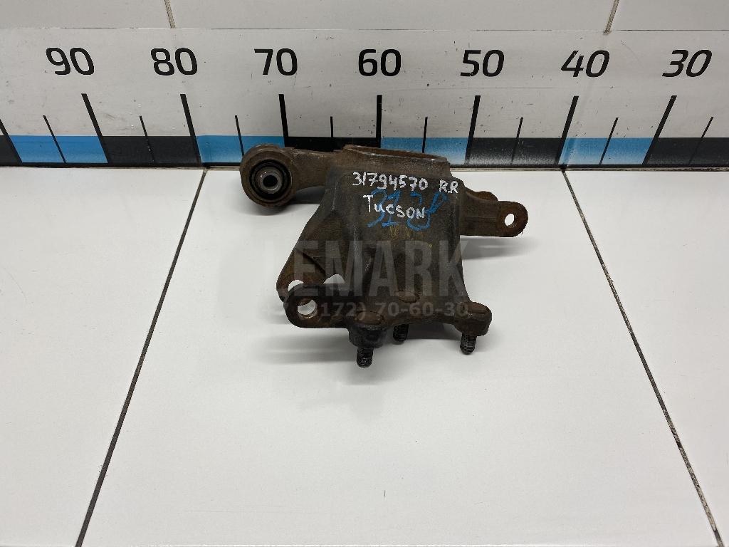 Кулак поворотный задний правый 52720D3000 Hyundai-Kia