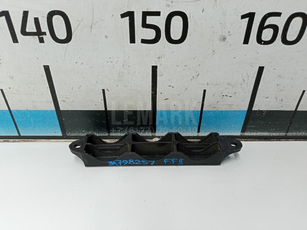 Крышка корпуса 1255021 Ford