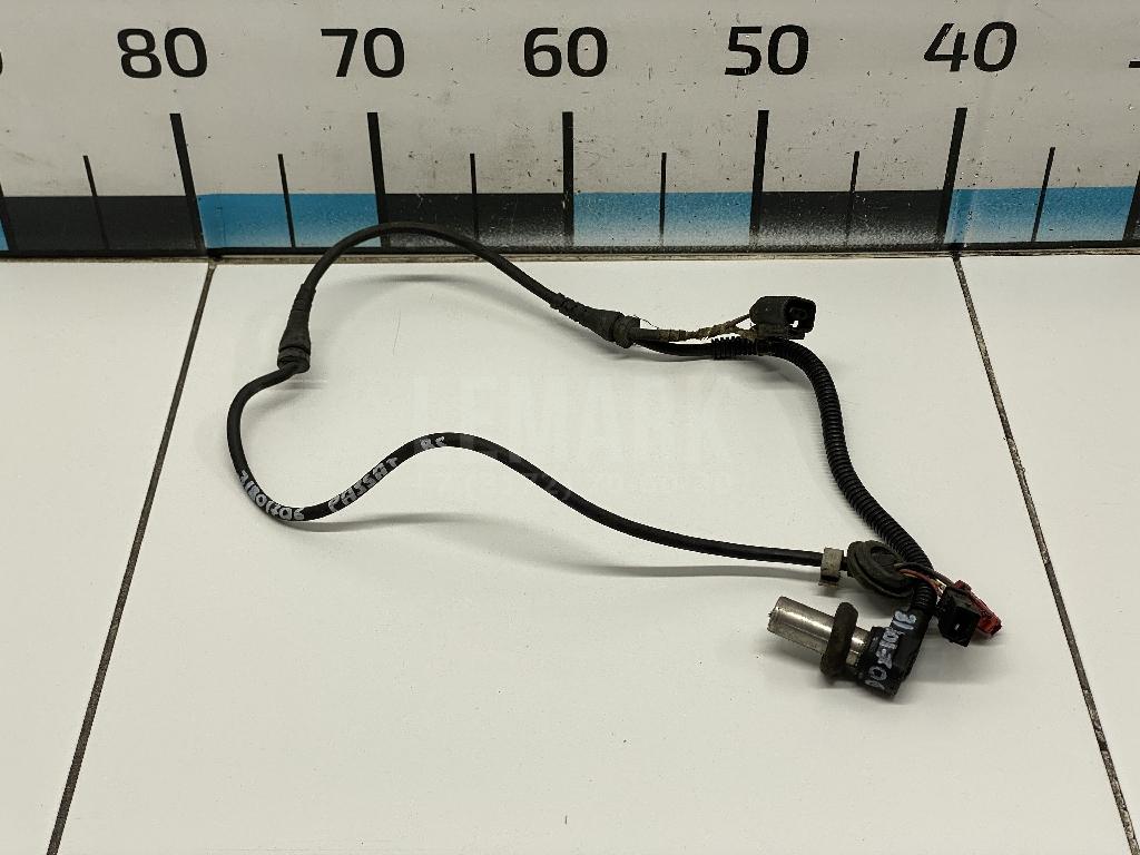 Датчик ABS передний 8D0927803D VAG