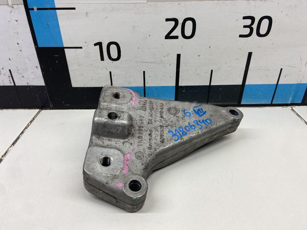 Кронштейн КПП левый 1K0199117BQ VAG