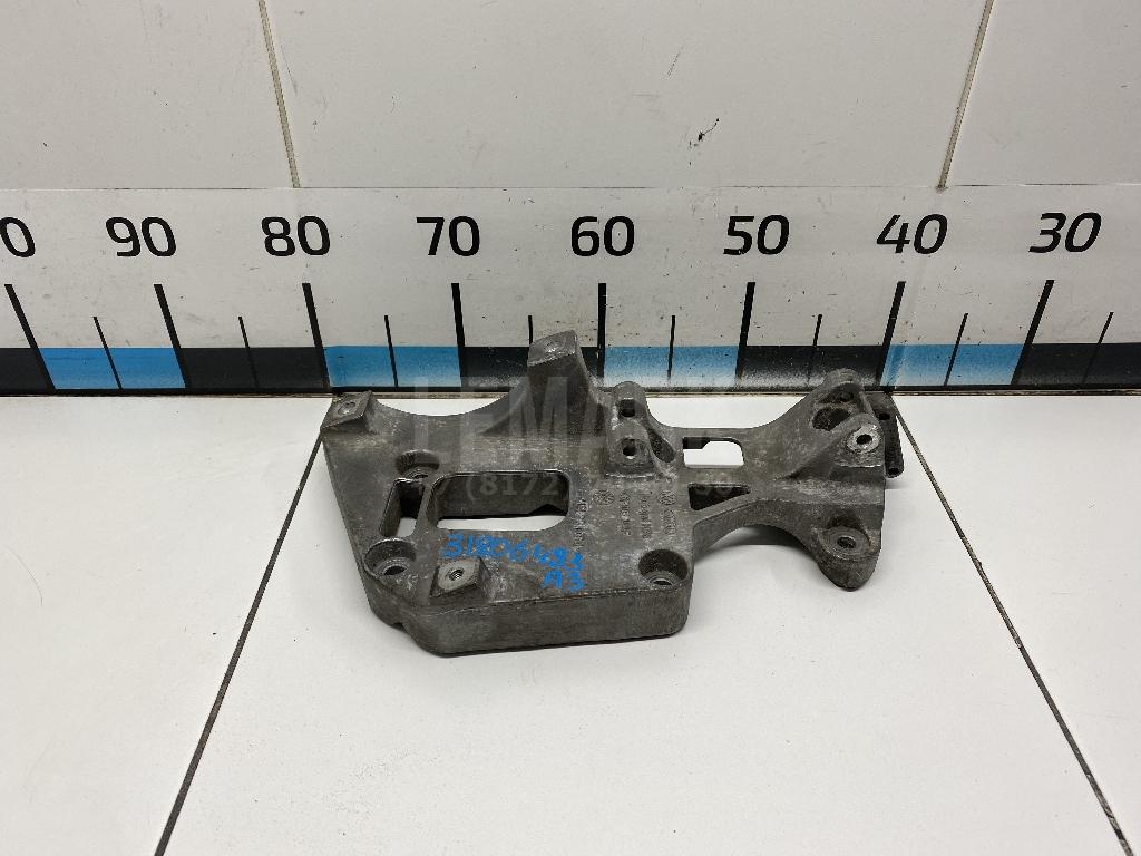 Кронштейн генератора 06F903143F VAG