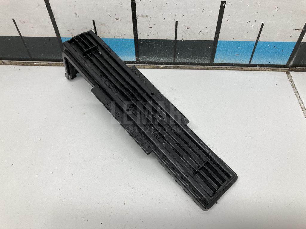Крышка салонного фильтра 6Q0819422B VAG
