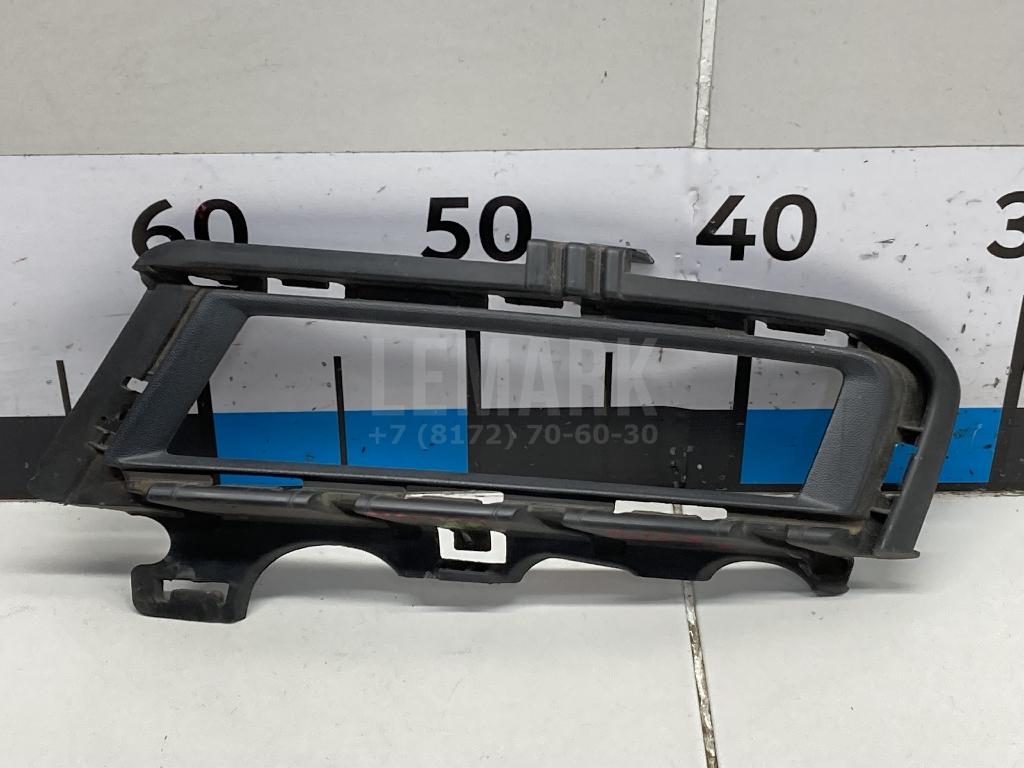 Решетка в бампер левая 5G0853211E9B9 VAG
