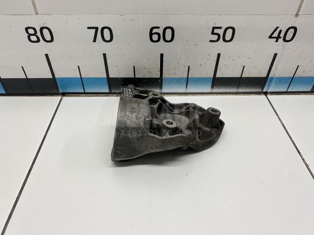 Кронштейн кондиционера 1K0260885B VAG