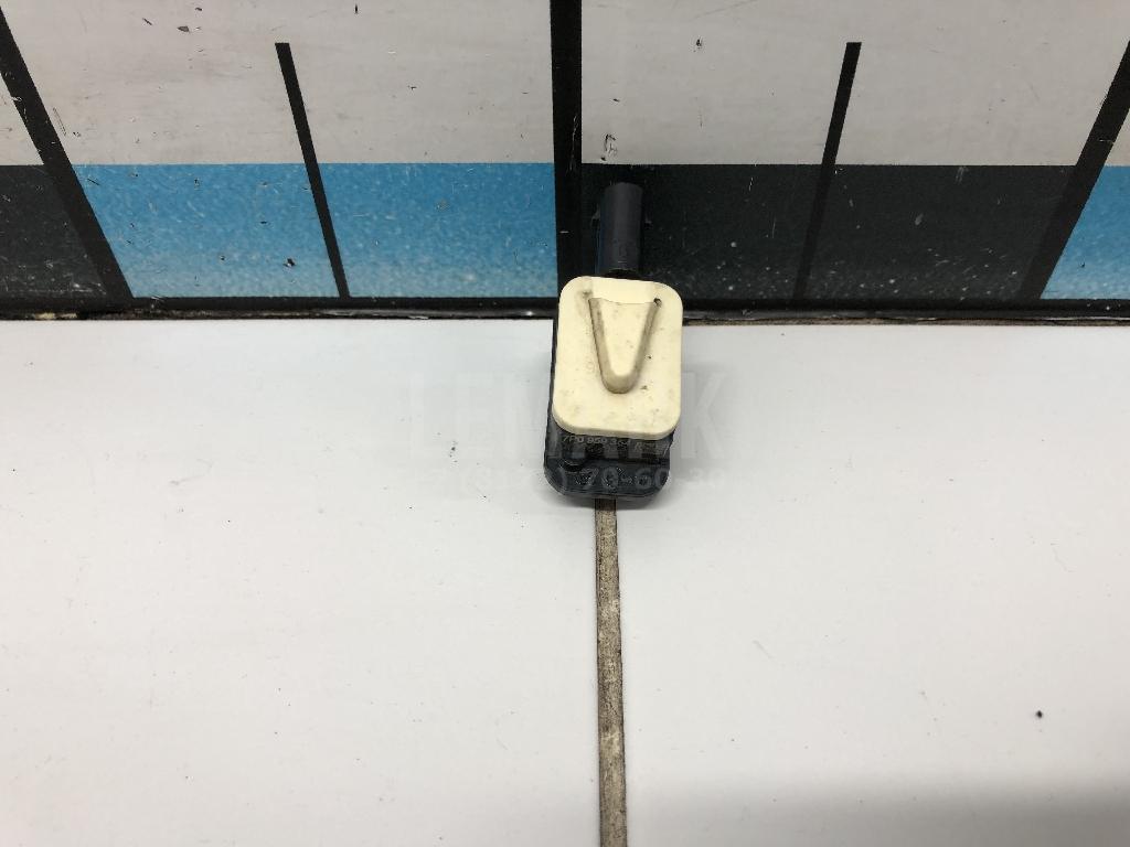 Датчик AIR BAG 95861822210 VAG