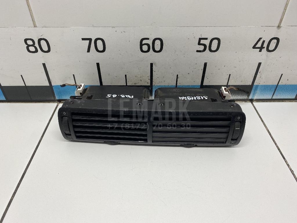 Дефлектор воздушный 3B0819728D2AQ VAG