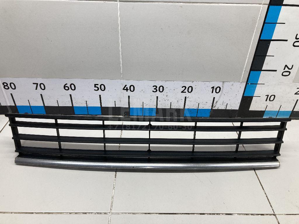 Решетка в бампер центральная 3AA853671A9B9 VAG