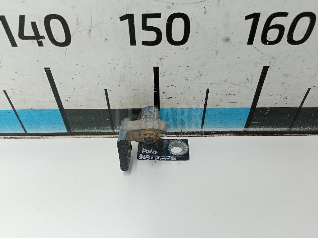 Петля двери 7N0831401 VAG