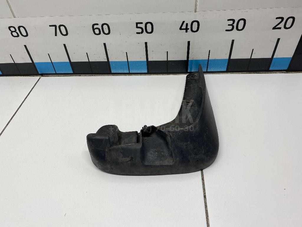 Брызговик передний правый 868602B200 Hyundai-Kia