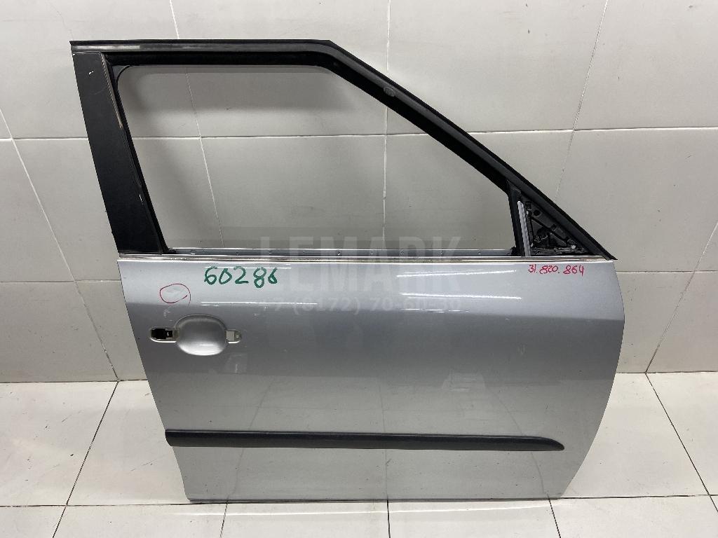Дверь передняя правая 5J6831056 VAG