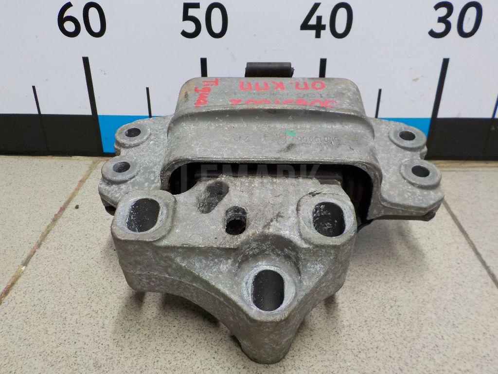 Опора КПП 5N0199555 VAG