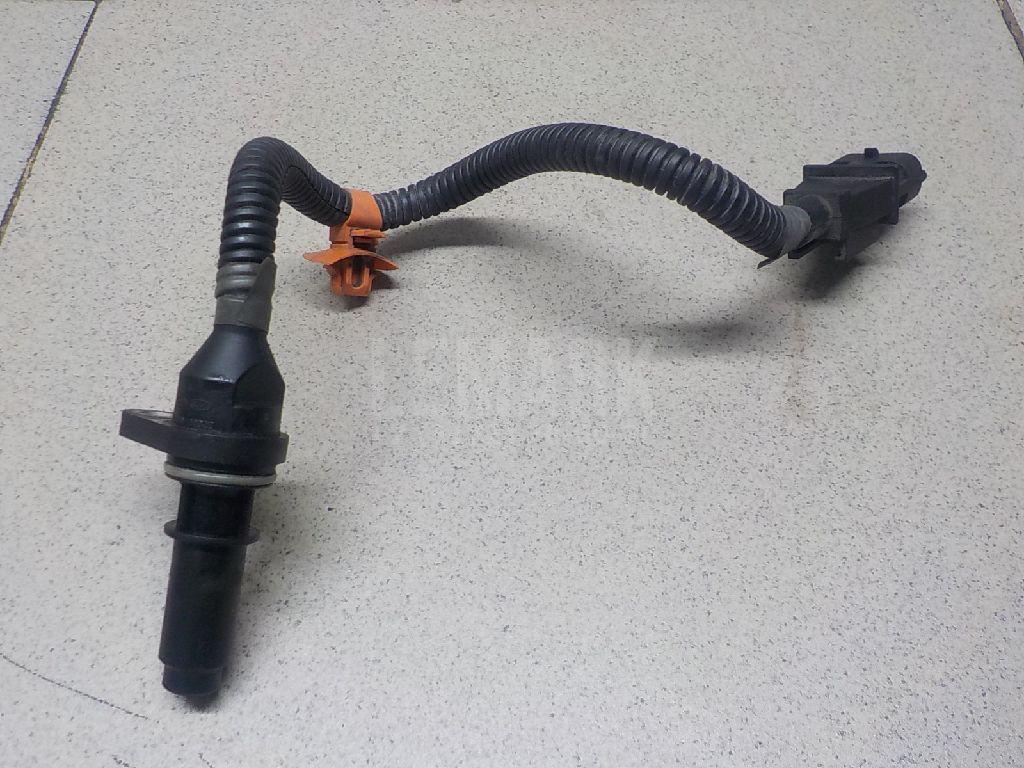 Датчик положения коленвала 391802B020 Hyundai-Kia