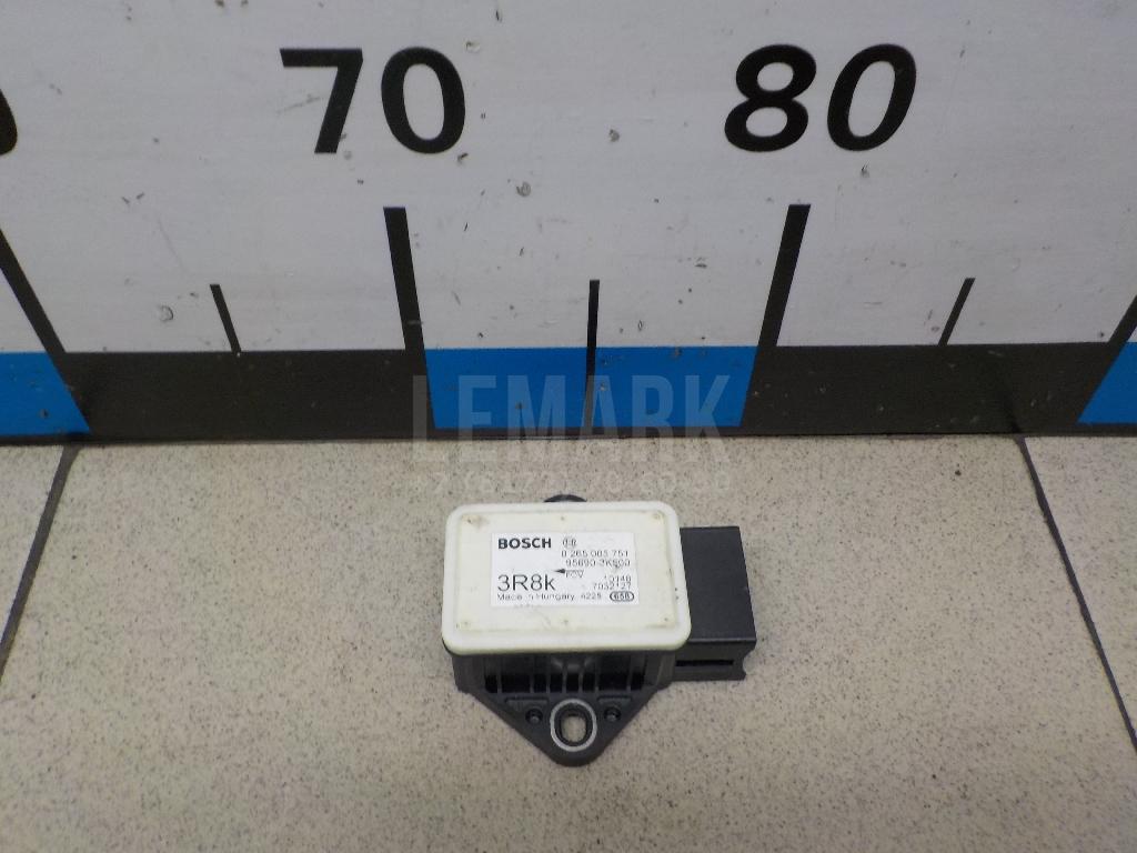 Датчик ускорения 956903K500 Hyundai-Kia