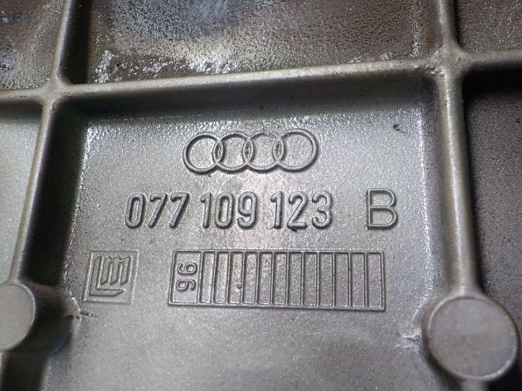 Кожух ремня ГРМ для  Audi A4 [B9] 2015