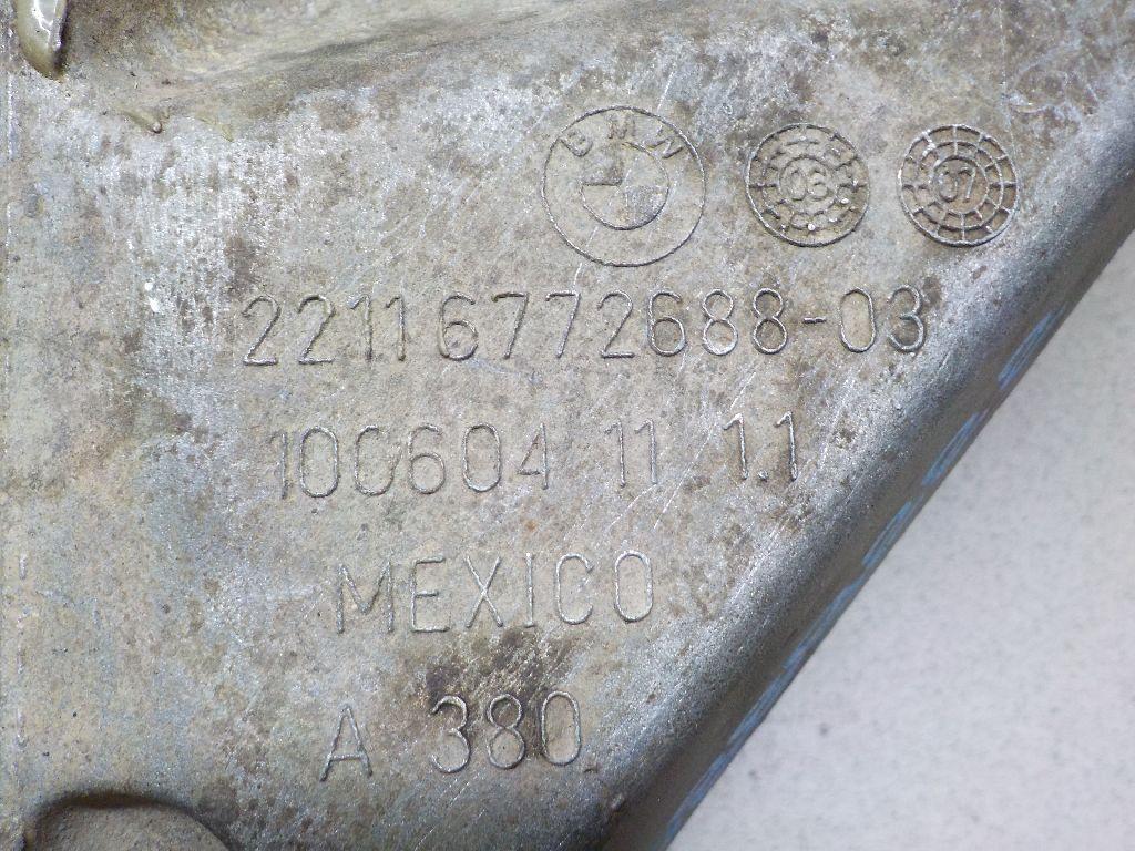 Кронштейн двигателя правый для  BPW R 1982