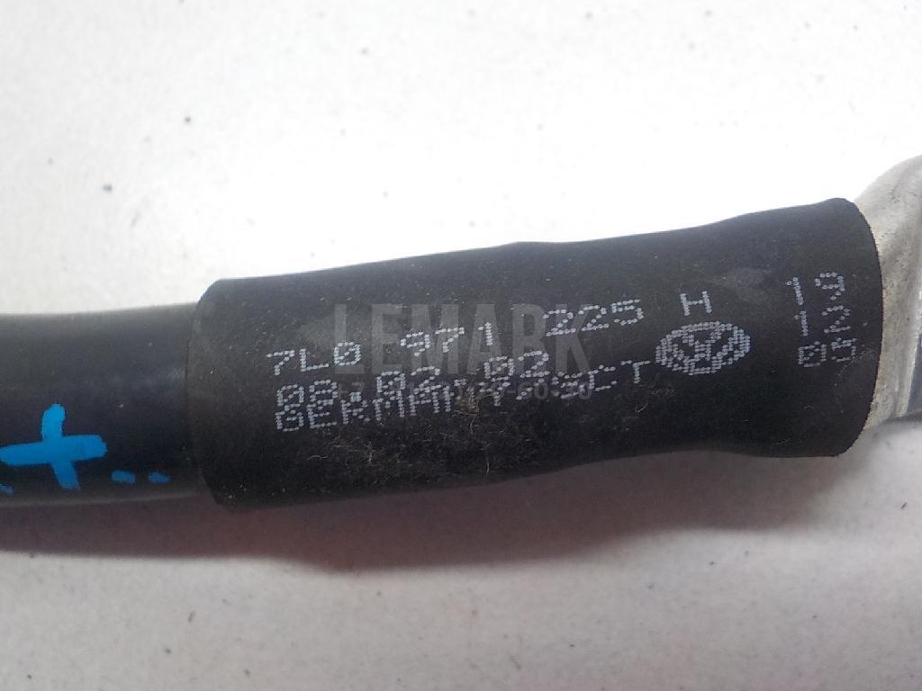Клемма аккумулятора плюс