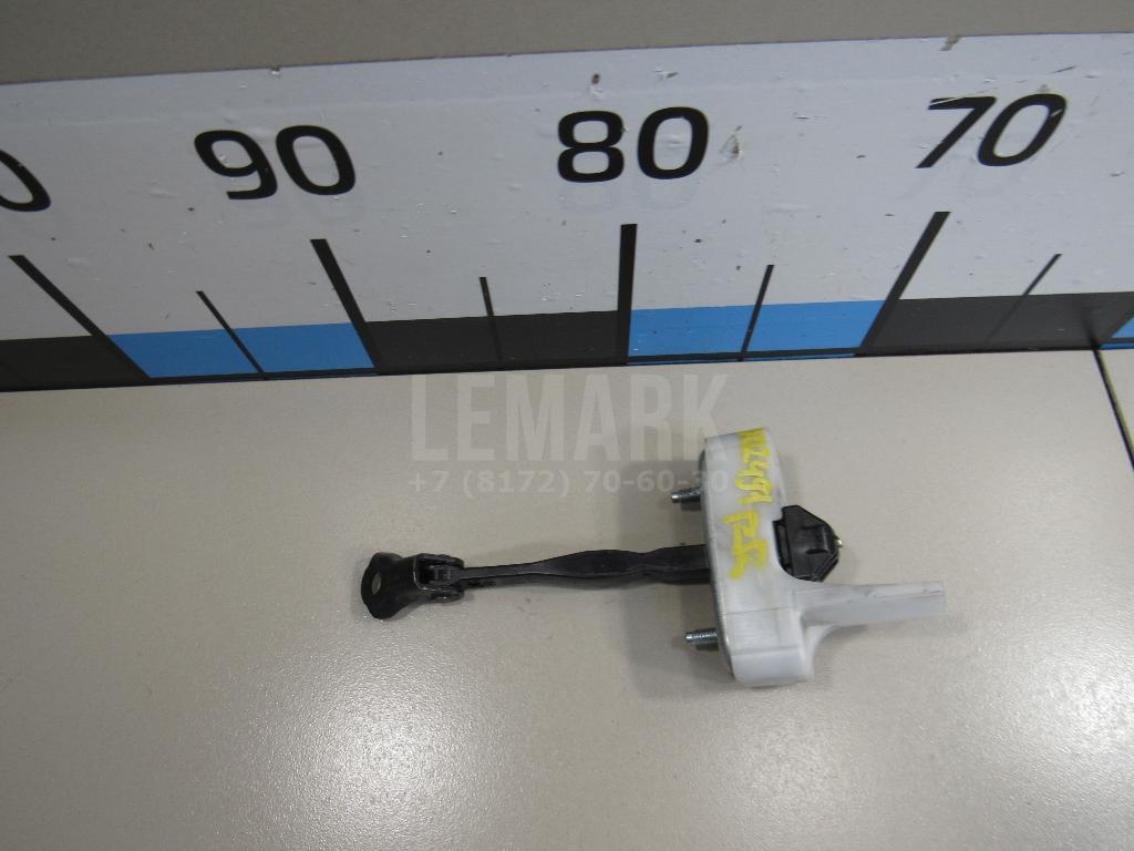 Ограничитель двери 6863060140 Toyota