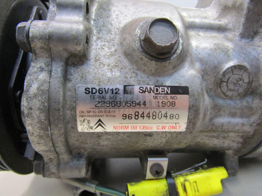 Компрессор кондиционера для  BMW 3-serie E92/E93 2006-2012