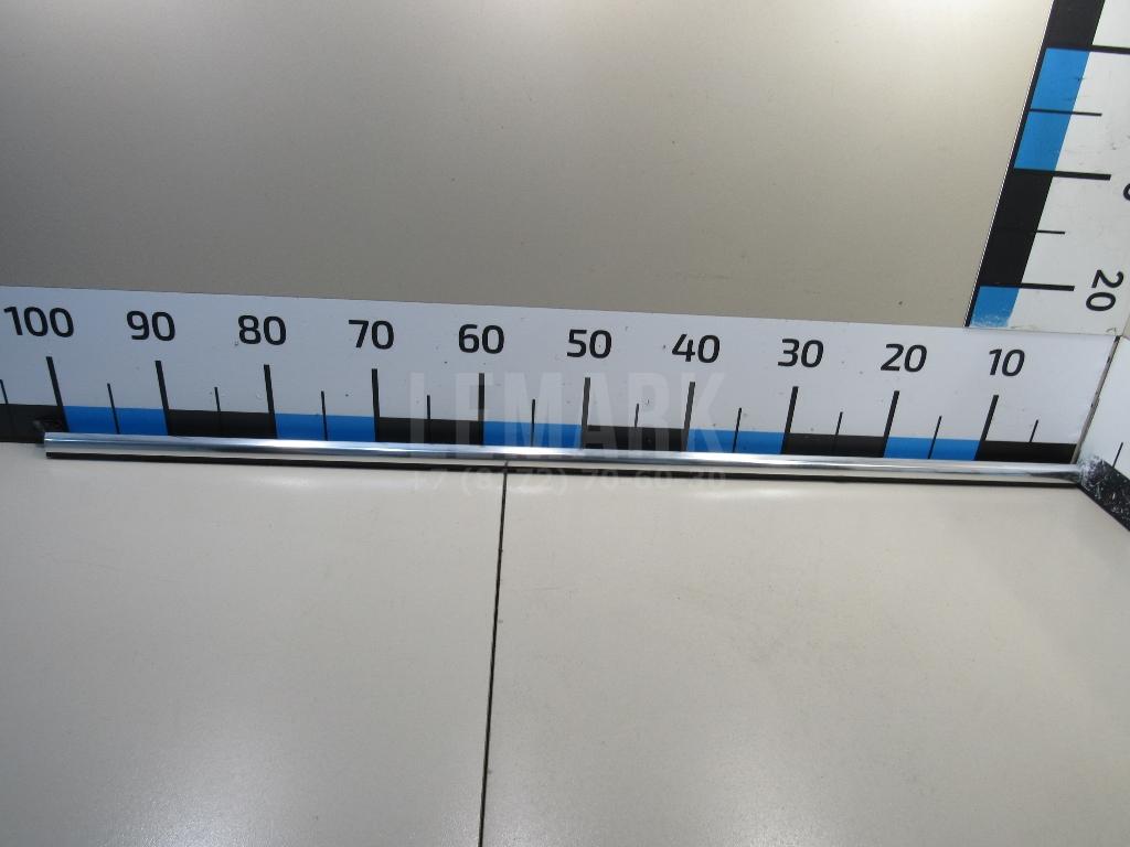 Накладка стекла заднего правого 3G9839476EVNH VAG