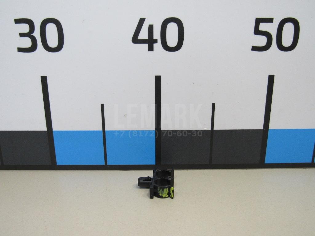 Крепеж топливопровода 46272JG01C Nissan