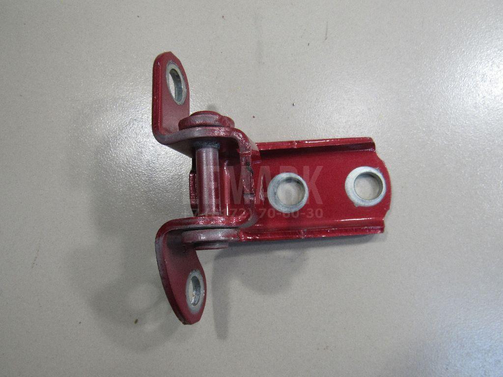 Петля двери задней правой нижняя 6877006010 Toyota