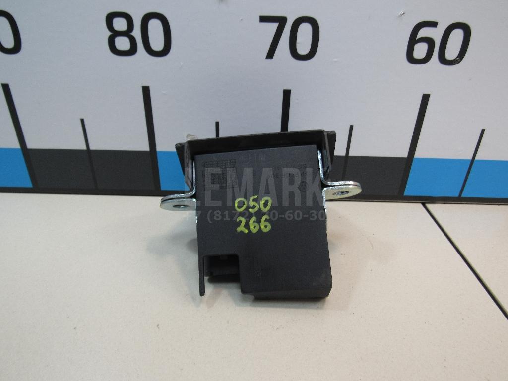 Замок багажника 5G68275059B9 VAG