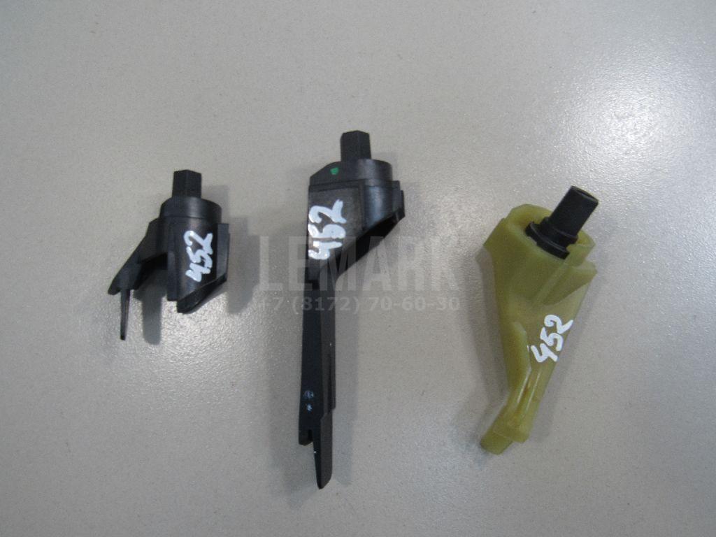 Кронштейн фонаря 3C8998801 VAG
