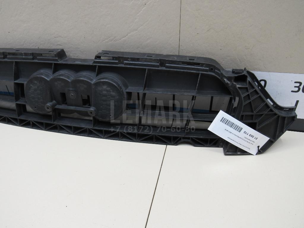 Кронштейн решетки радиатора для  Audi A4 [B8] Allroad 2009-2015