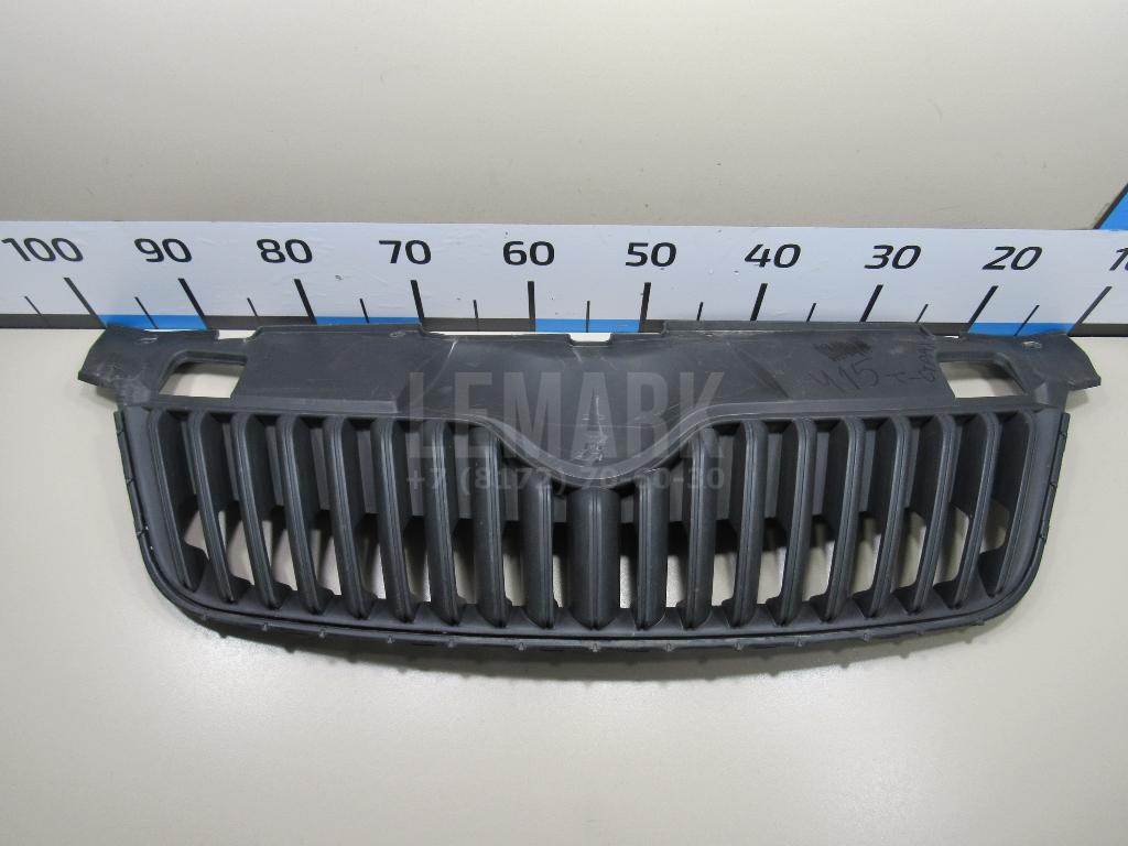 Решетка радиатора 5J0853668C VAG