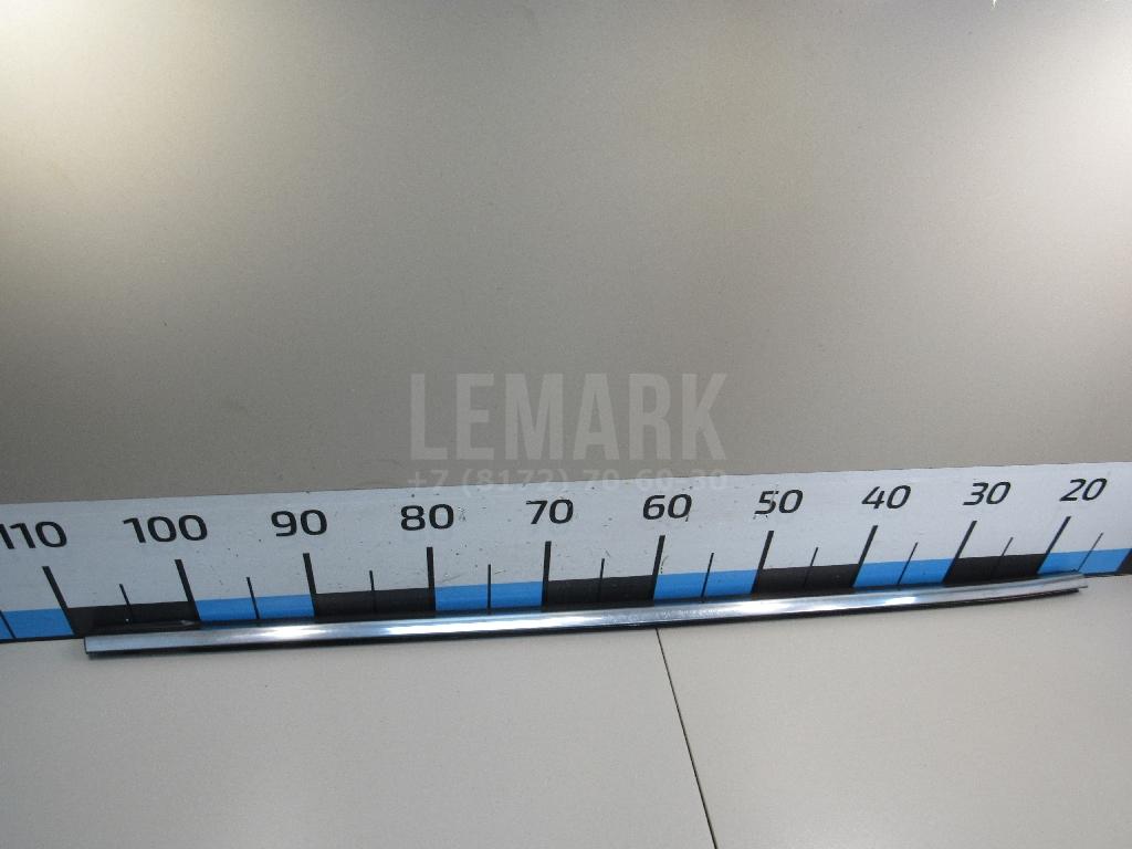 Накладка стекла переднего правого 808204EA0A Nissan