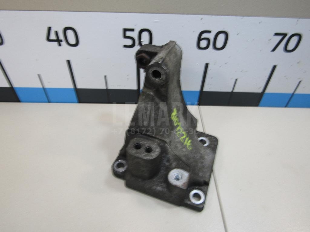 Кронштейн генератора 1251137010 Toyota