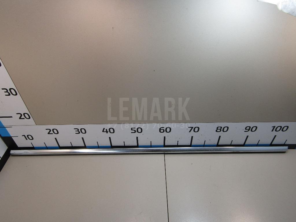 Накладка стекла переднего левого 13347218 GM