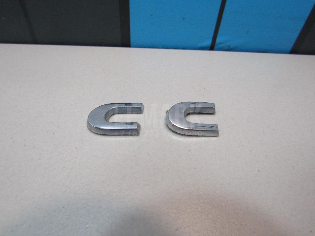 Эмблема на крышку багажника 3C8853687B739 VAG