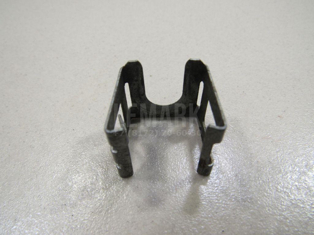 Кронштейн форсунки 1053951 Ford