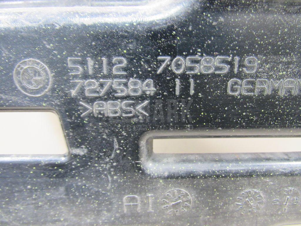 Направляющая заднего бампера левая для  Audi A8 [4D] 1999-2002