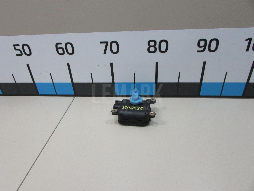 Моторчик заслонки отопителя 8D2820511E VAG