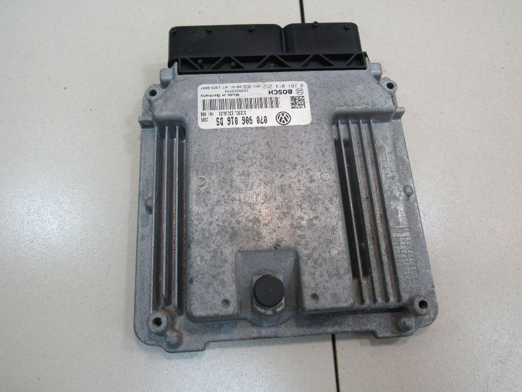Блок управления двигателем 070906016DS VAG