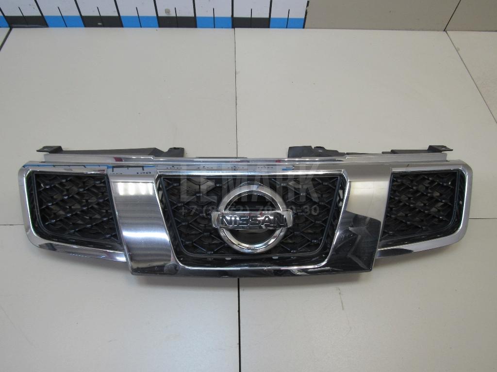 Решетка радиатора 623103UB0A Nissan