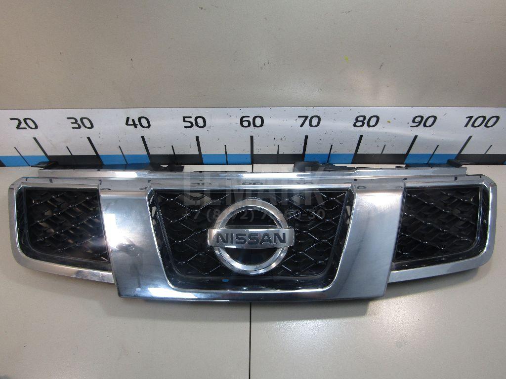 Решетка радиатора 623103UB0A Nissan