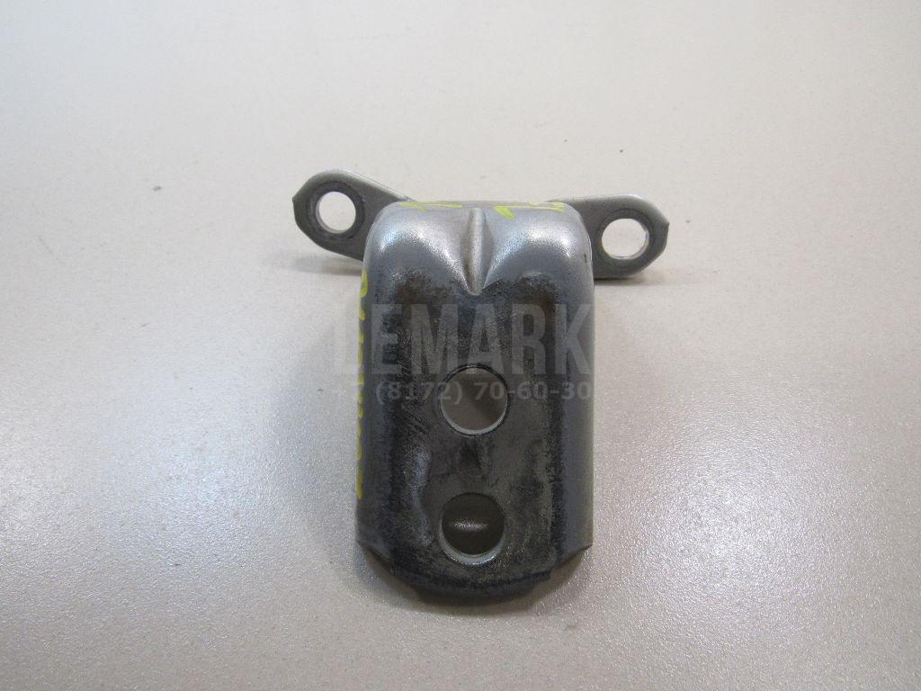 Петля двери 824214P00A Nissan