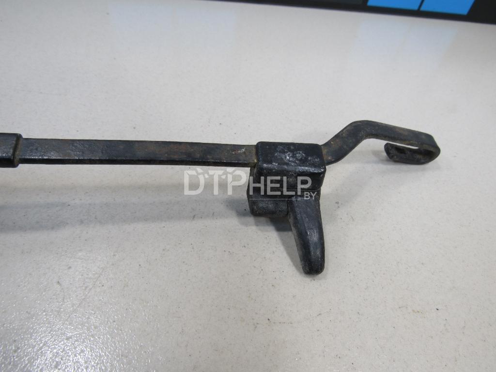 Фото Поводок стеклоочистителя заднего для Hyundai Santa Fe (SM)/ Santa Fe Classic  2001