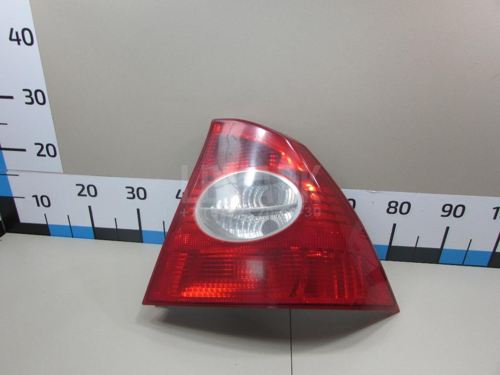 Фонарь задний правый 1333832 Ford