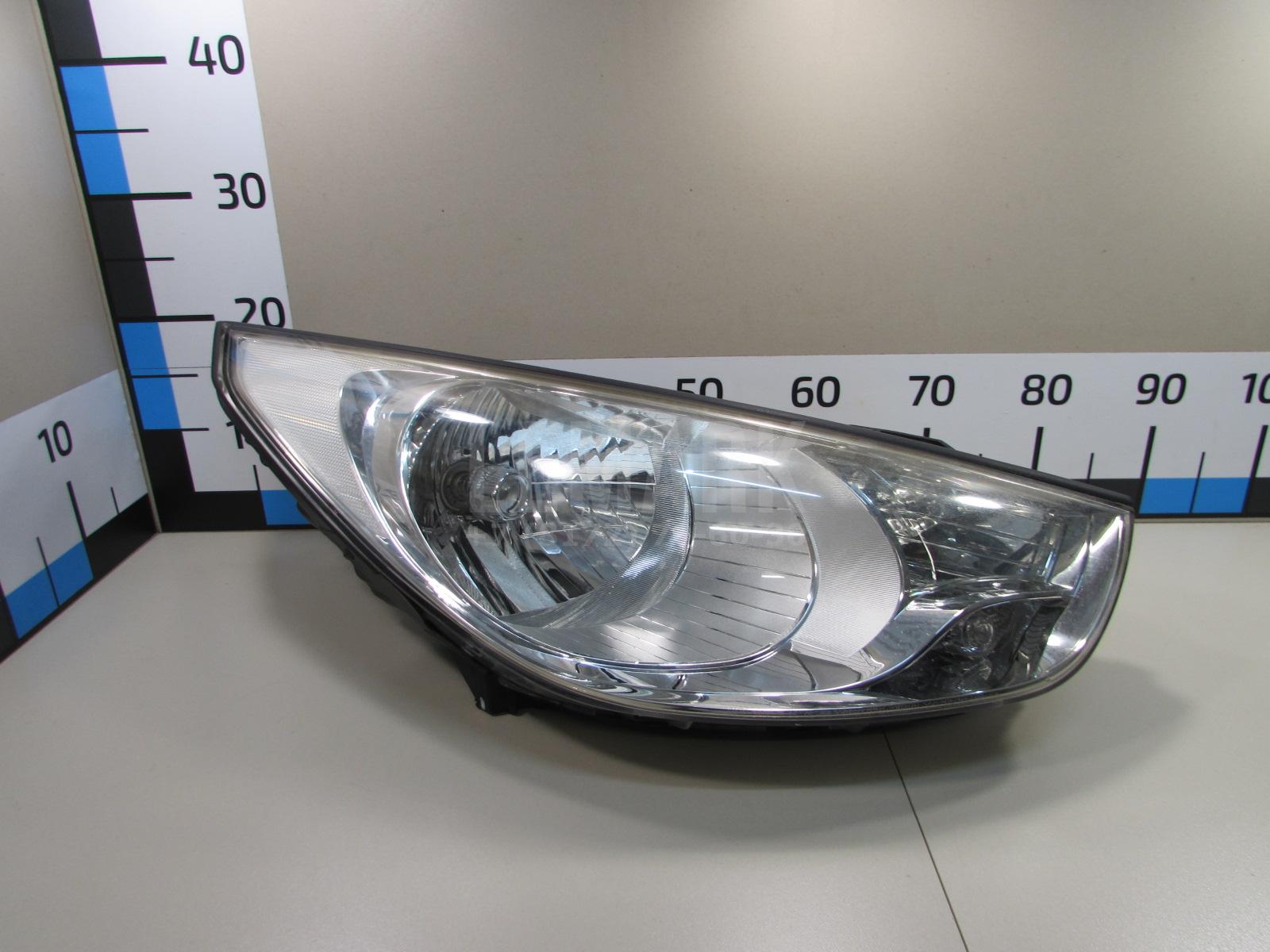 Фара правая 921022S030 Hyundai-Kia