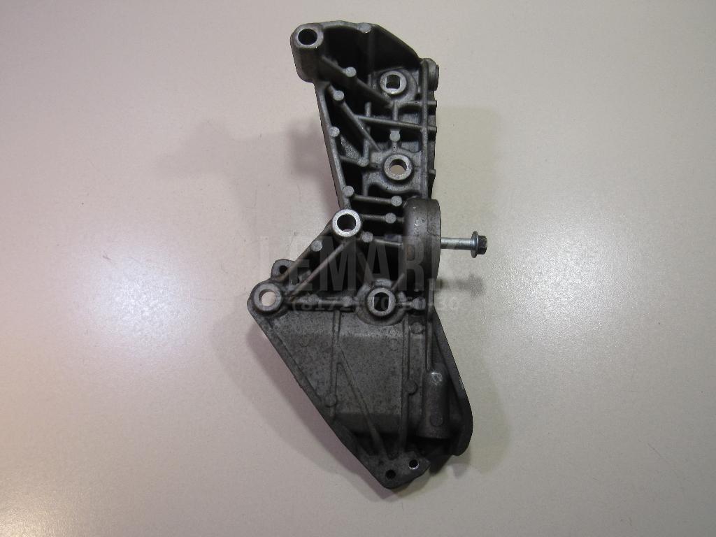 Кронштейн кондиционера 1171000Q1D Nissan