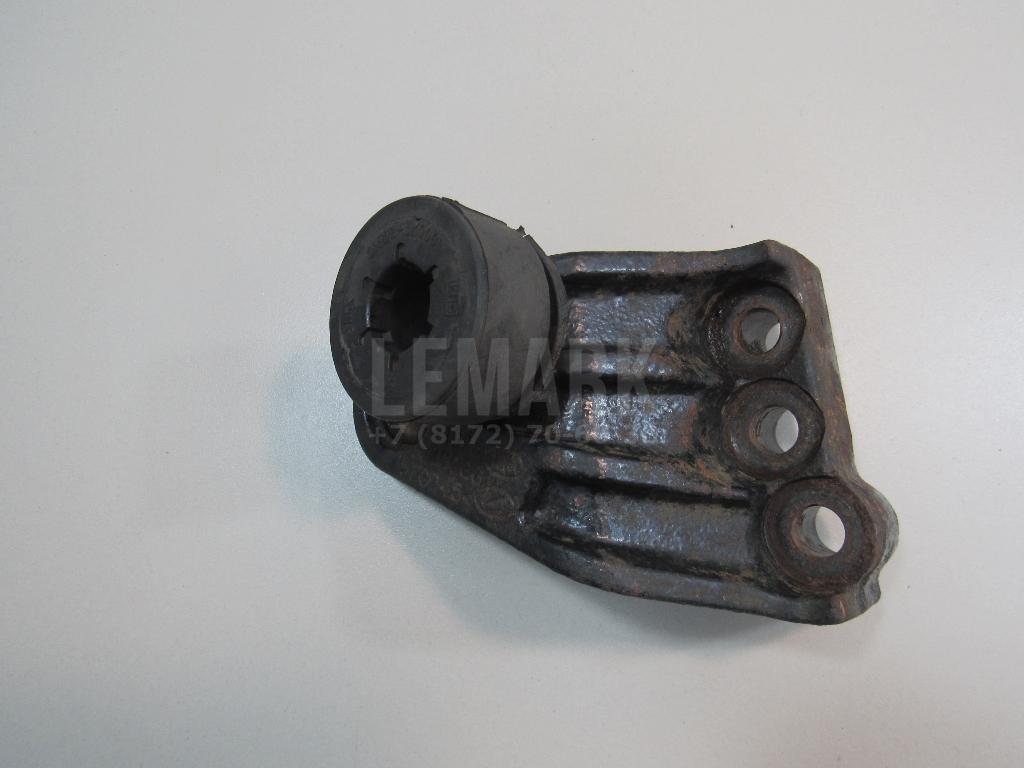 Кронштейн опоры двигателя 218202S000 Hyundai-Kia