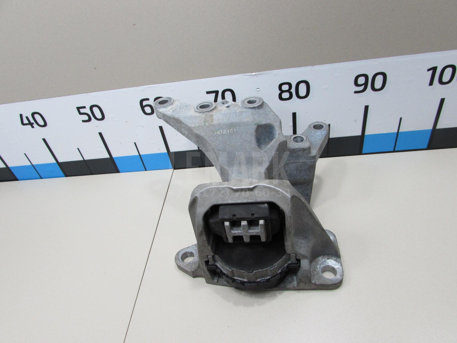 Опора двигателя правая 112104BB0B Nissan