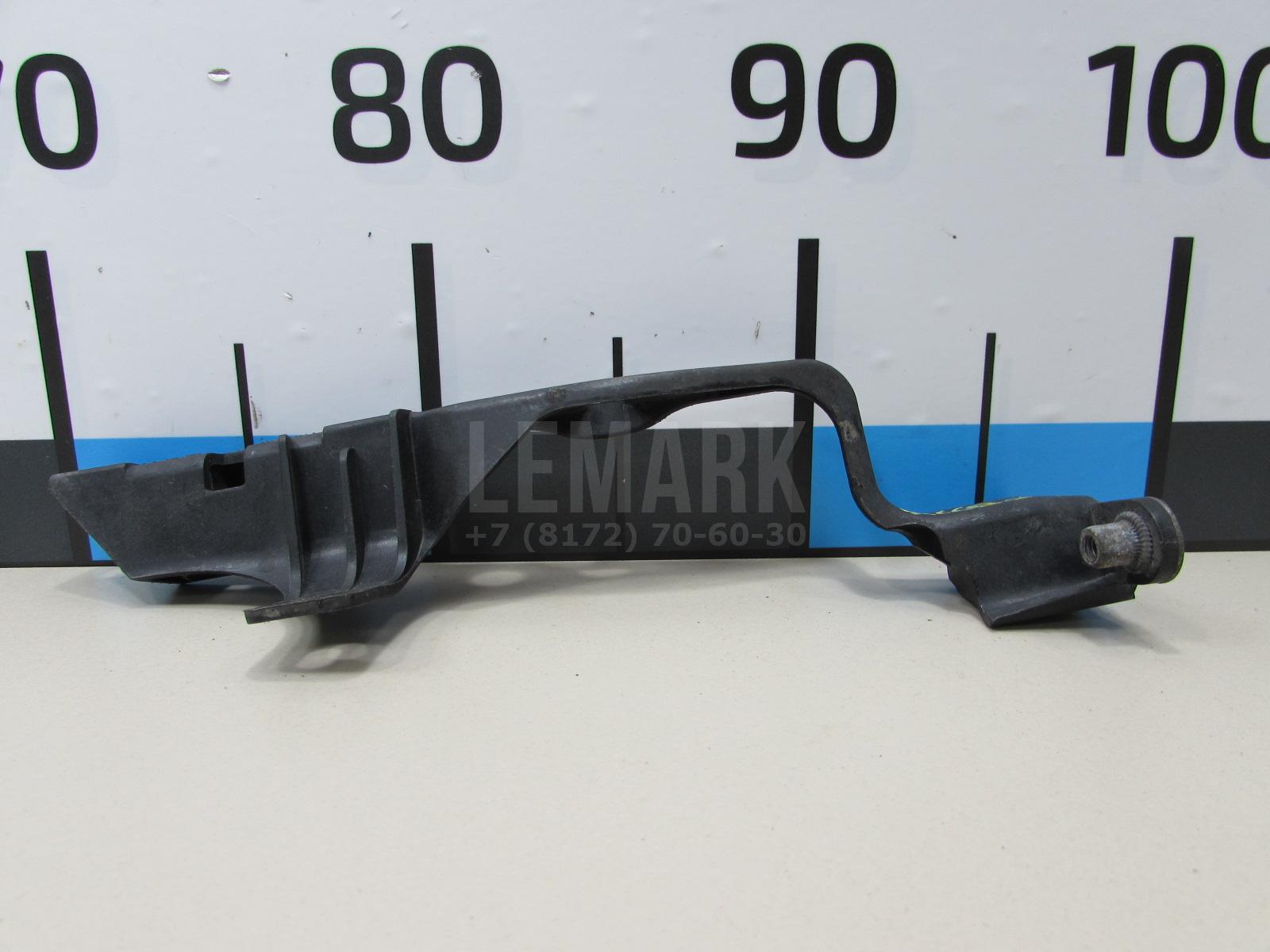 Кронштейн фар левый 7L0805733 VAG