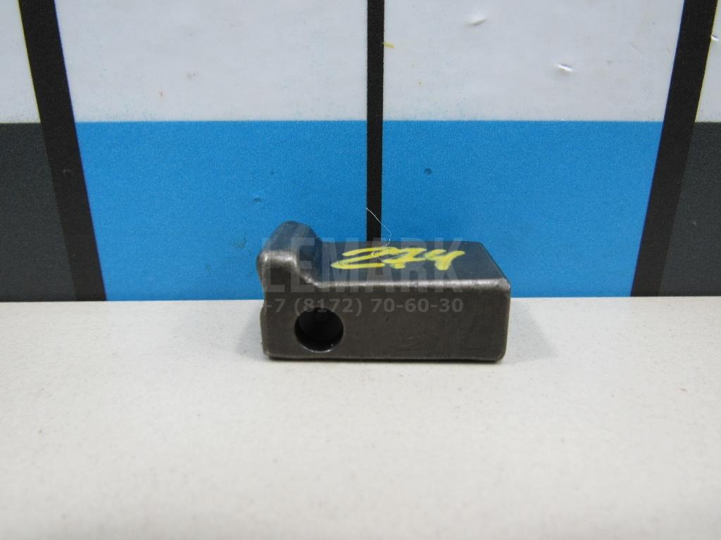 Кронштейн форсунки 038130069B VAG