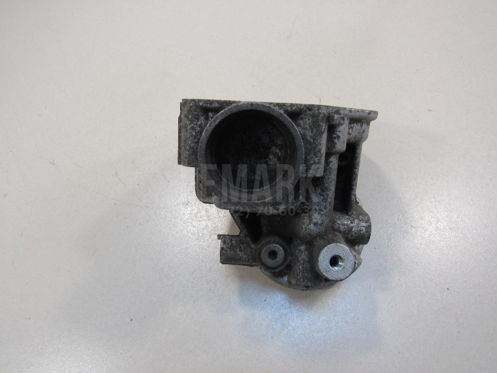 Кронштейн масляного фильтра 06A115405BT VAG