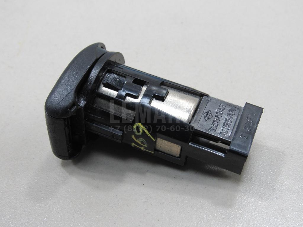 Гнездо прикуривателя 253313SH0A Nissan